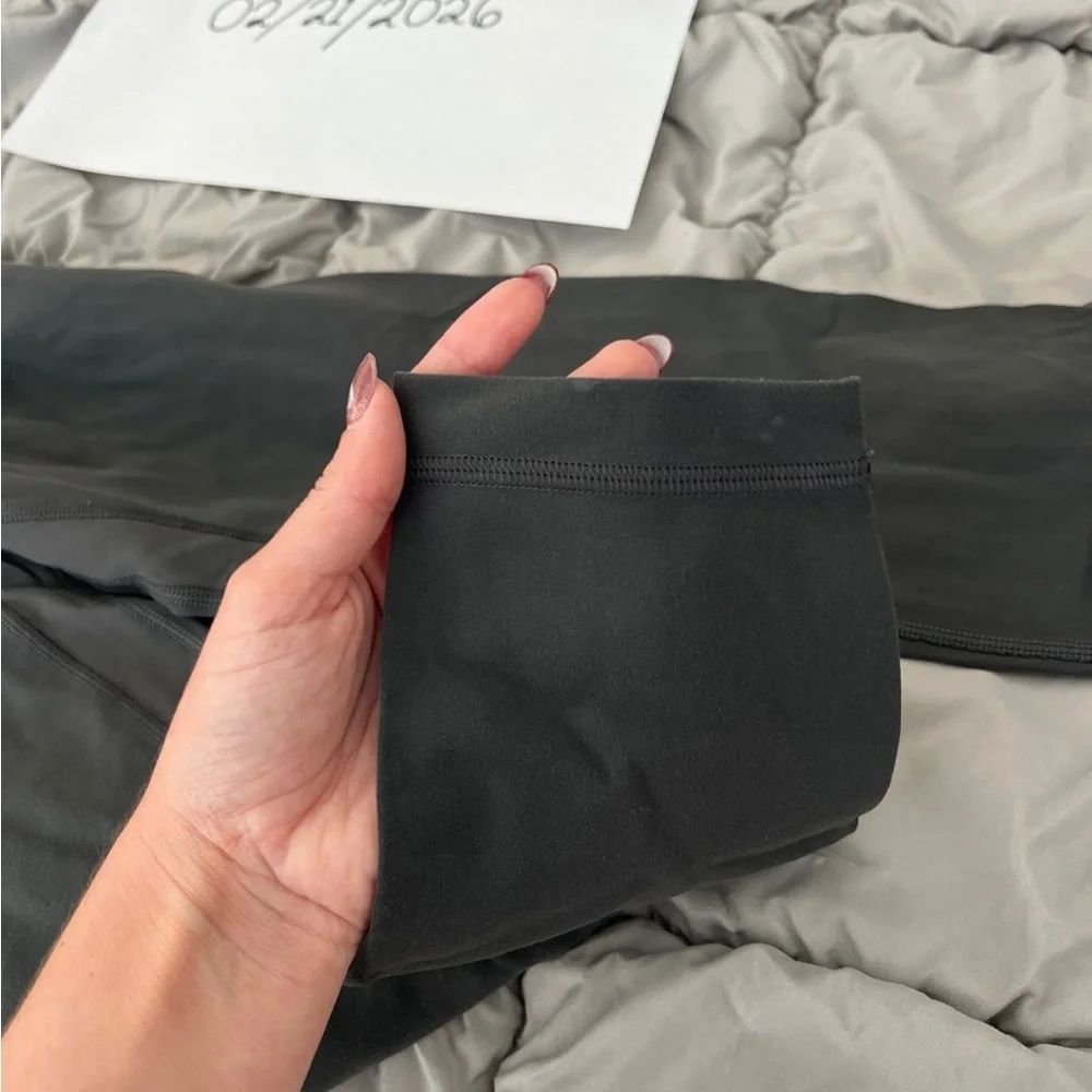 Lululemon align leggings 25" - graphite grey - Picture 7 of 8
